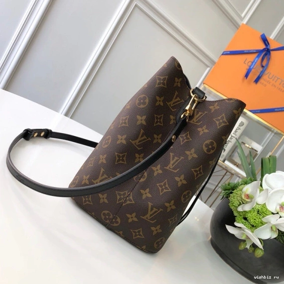 WIS VUITTON LOUIS NÉONOÉ 0116